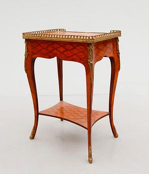 BORD, Frankrike, 1900-talets mitt.