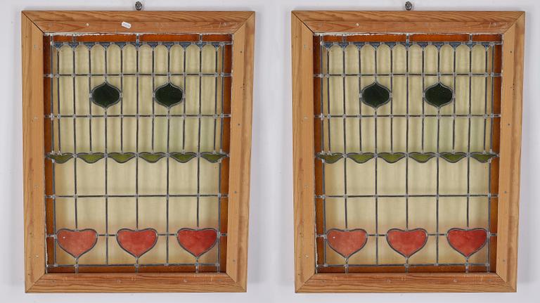 BLYGLASFÖNSTER, ett par, 1900-tal.