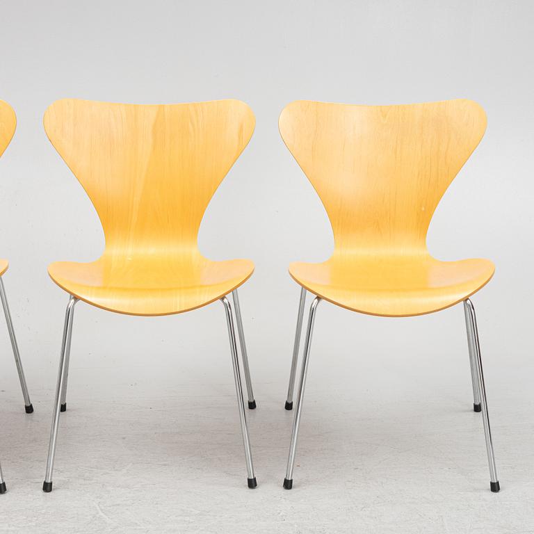 Arne Jacobsen, stolar, 4 st "Sjuan", Fritz Hansen, Danmark, 1998.