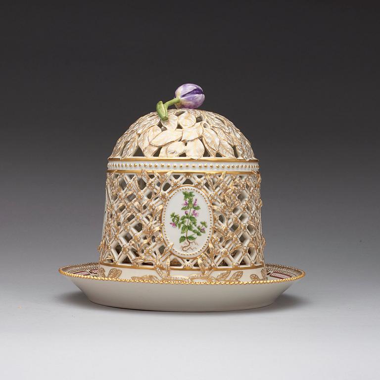 A Royal Copenhagen 'Flora Danica' ice-bell, 20th Century.
