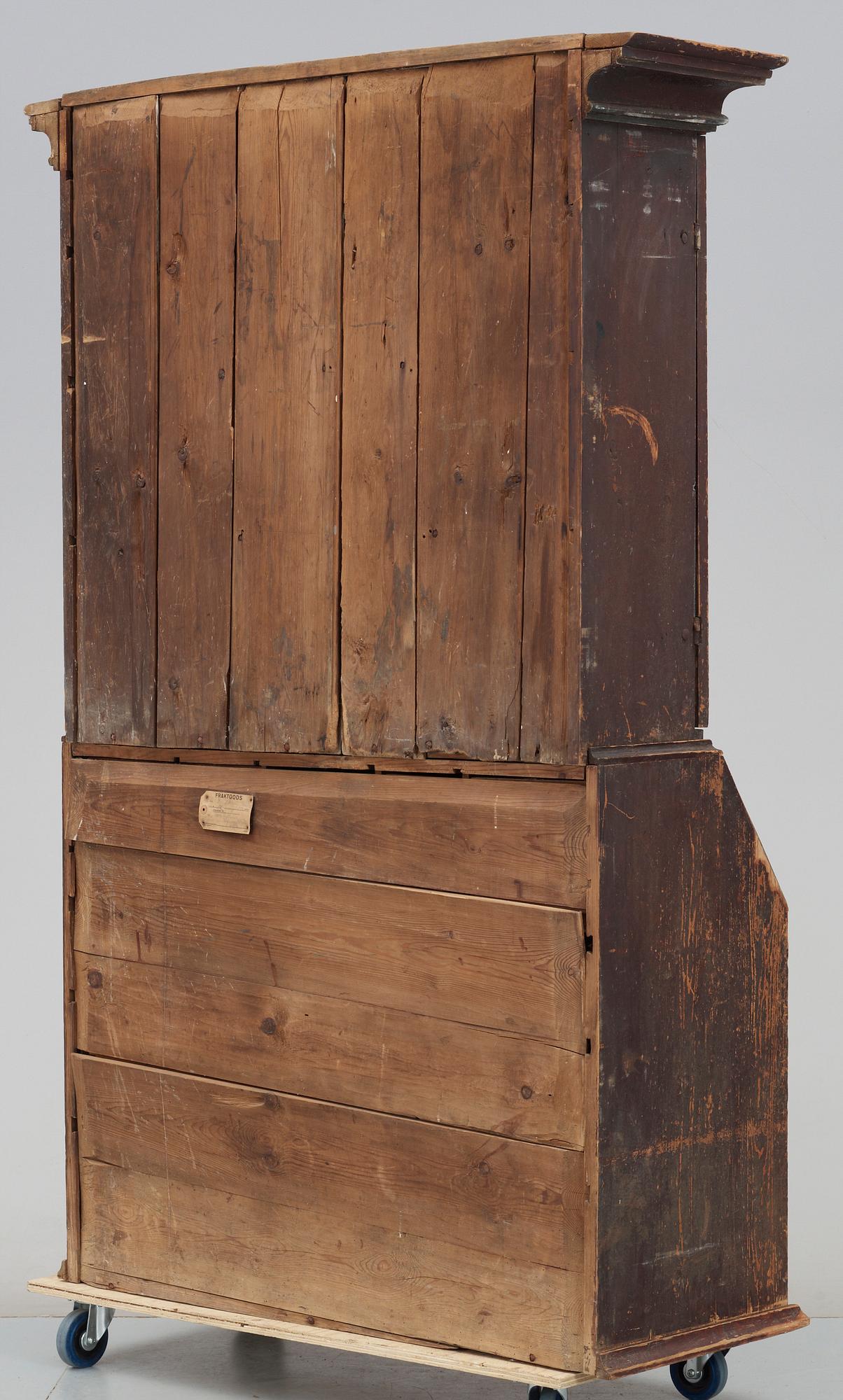 SKRIVSKÅP, allmoge, bär dat 1846.