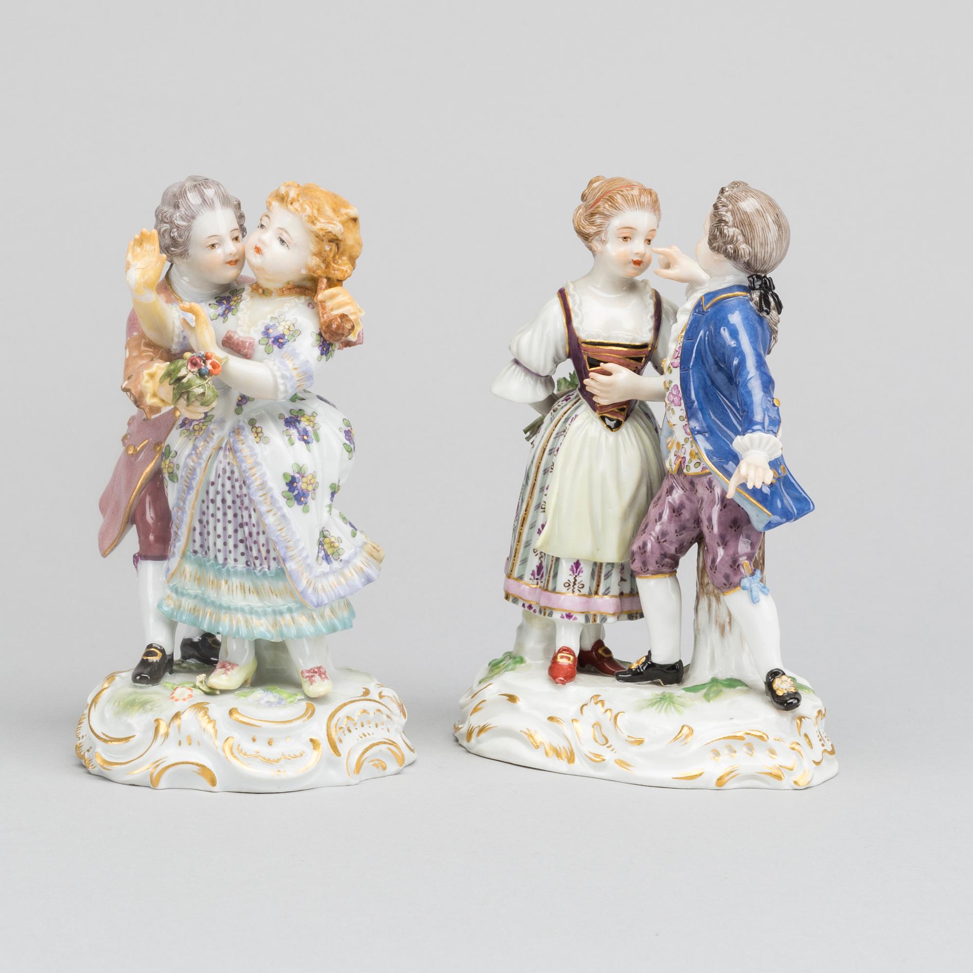 A pair of Meissen porcelain figurines first half of the 20th century.