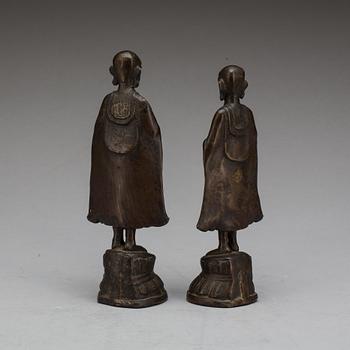 FIGURINER, två st snarlika, brons, sydost Asien. 1800-tal.