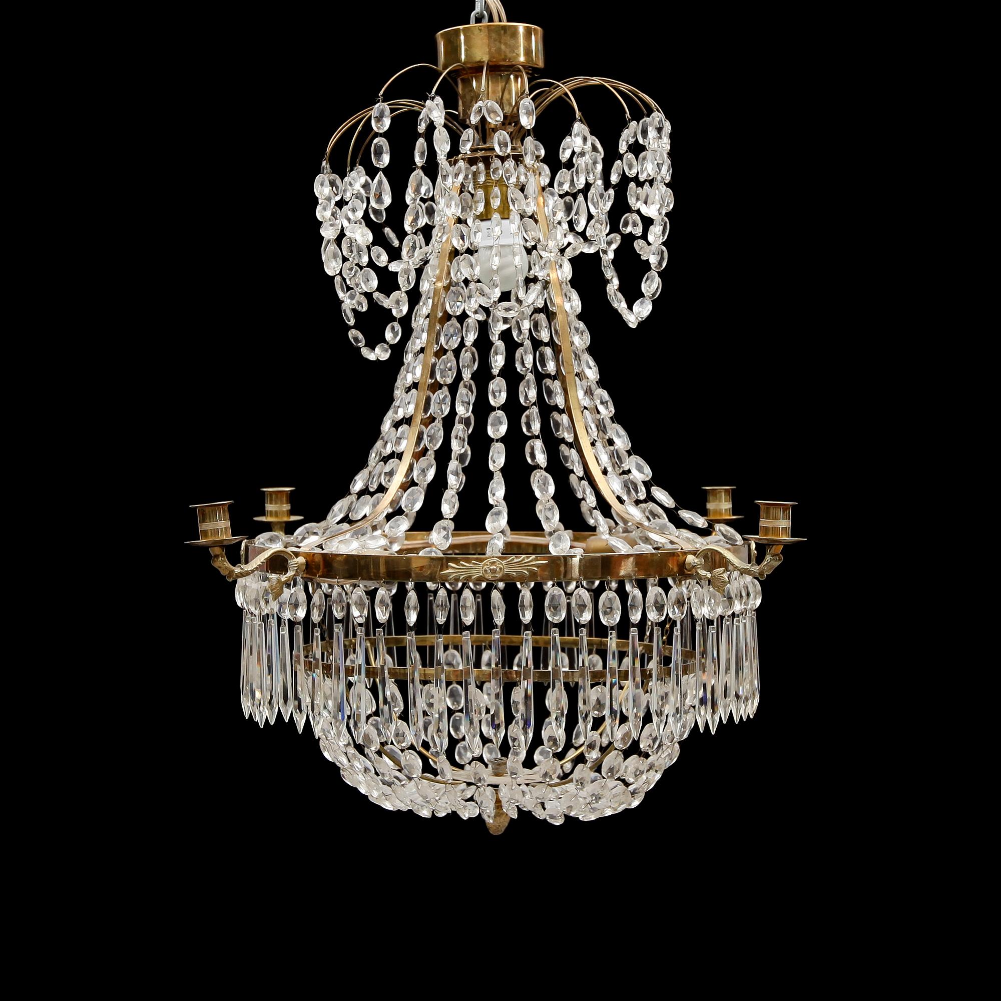 LJUSKRONA, gustaviansk stil, 1900-tal. Höjd ca 70 cm.