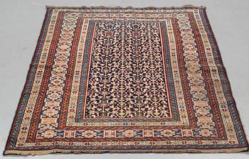 A rug, antique/semi-antique Shirvan probably, ca 178-180 x 125-129,5 cm (including 2-2,5 cm "flat weave" at the ends),