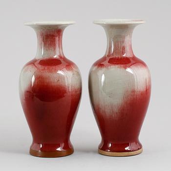 VASER, 1 par, keramik, Kina, sent 1900-/2000-tal.