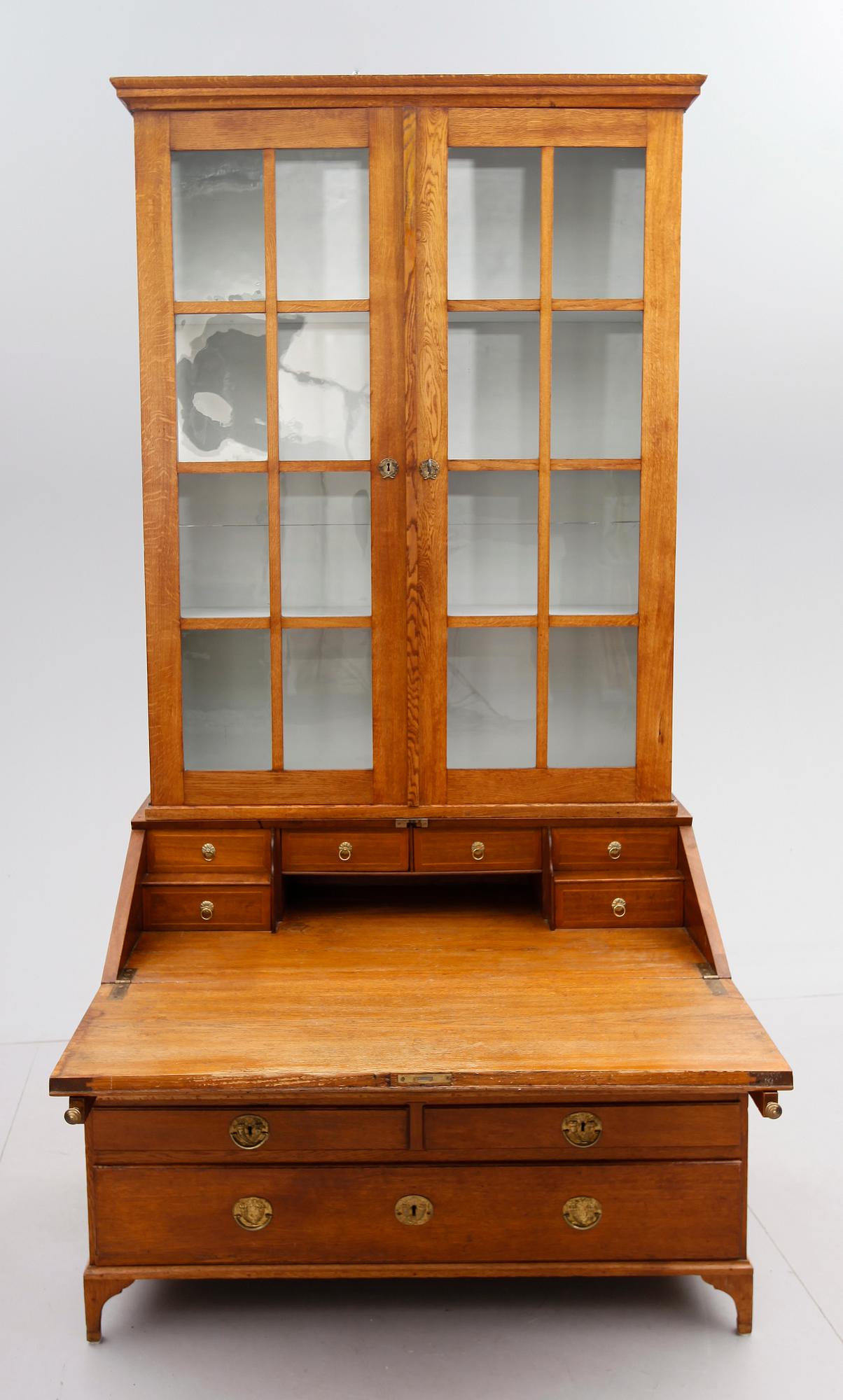 SNEDKLAFFSKÅP, 1800-talets första hälft.