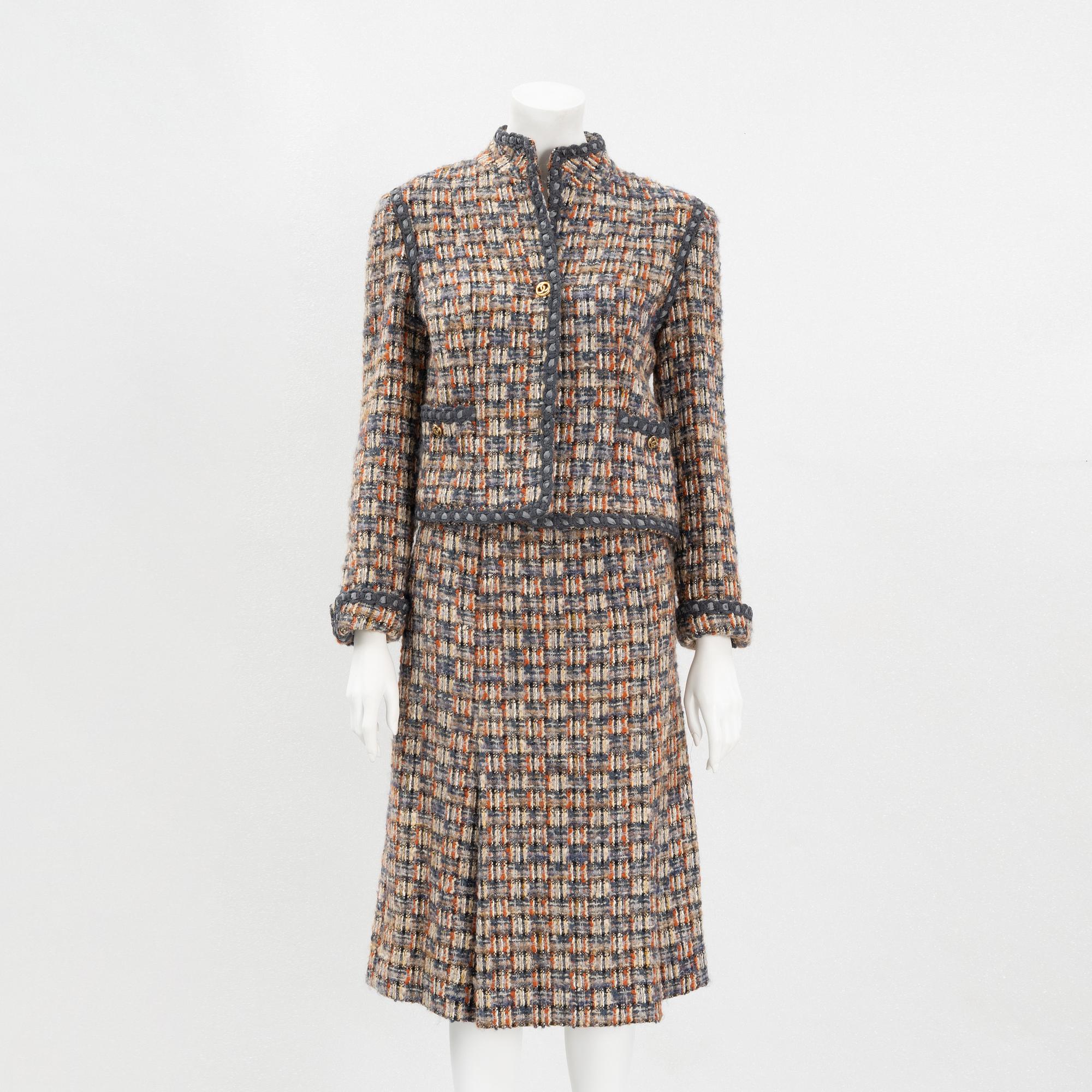 Chanel, dräkt, två delar, fransk storlek 38.