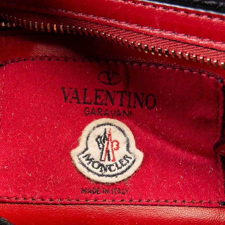 Valentino i samarbete med Moncler, väska, "Rockstud Medium spike bag", 2018.