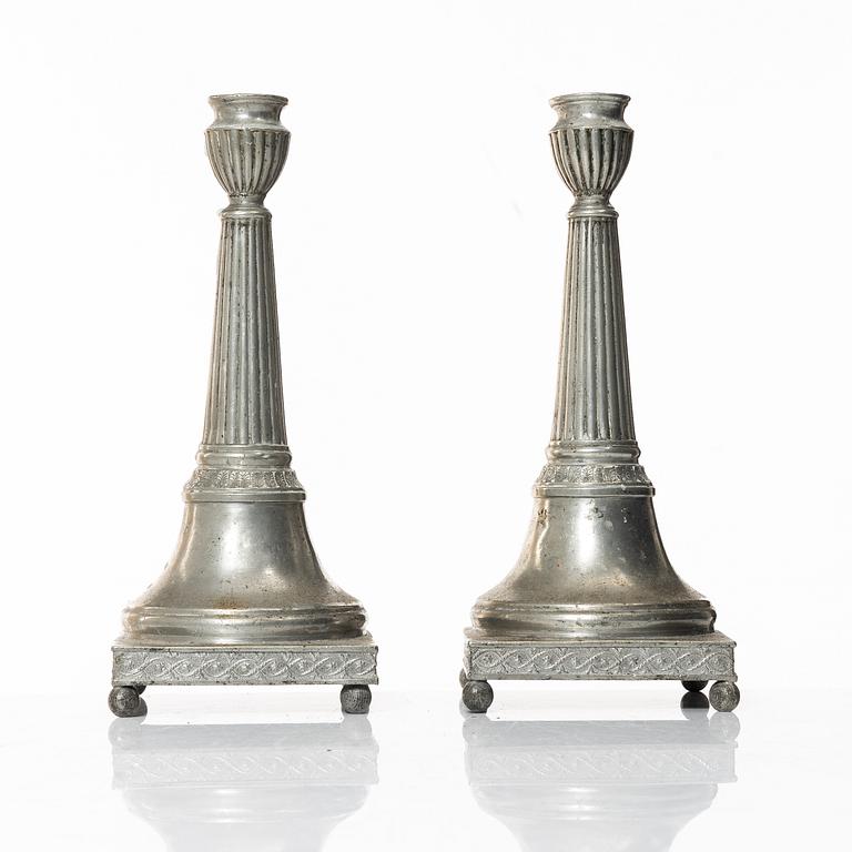 Nils Erik Justelius, ljusstakar, ett par, tenn, Eksjö 1812.