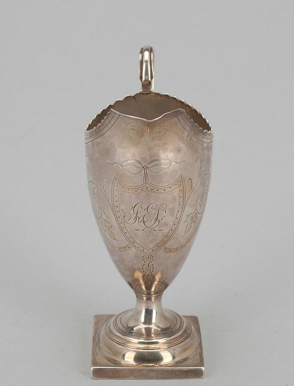 GRÄDDKANNA, silver, Smith & Hayter, London 1795. Tot. vikt. ca. 102 g.