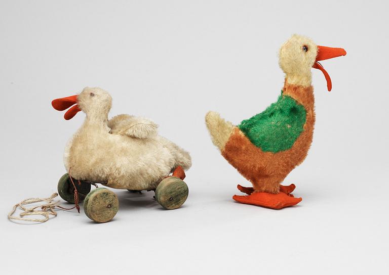 A set of two German Steiff ducks, 1920s.