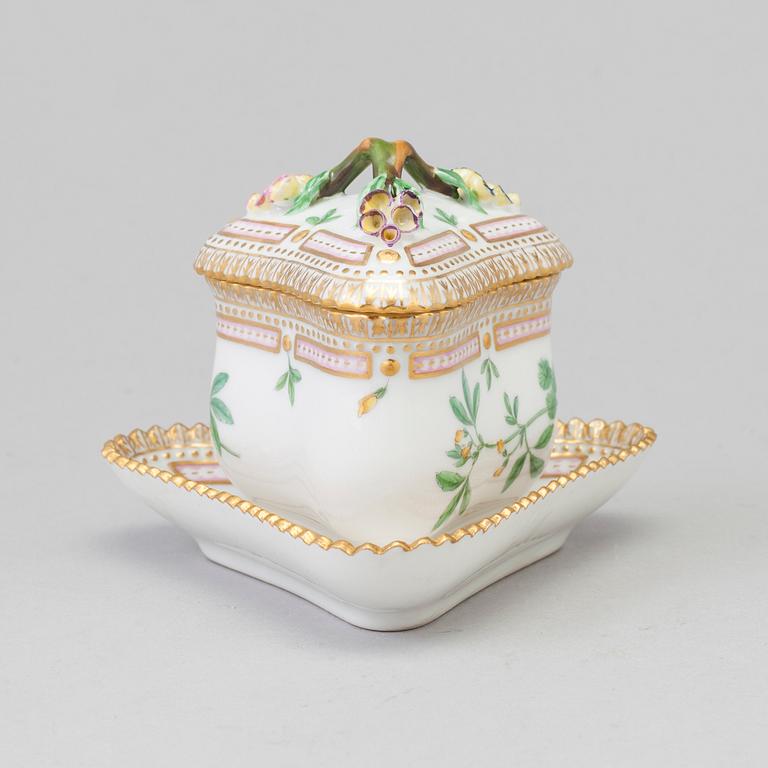 A triangular Royal Copenhagen  'Flora Danica' porcelain custard cup with stand, Denmark, 20th Century.