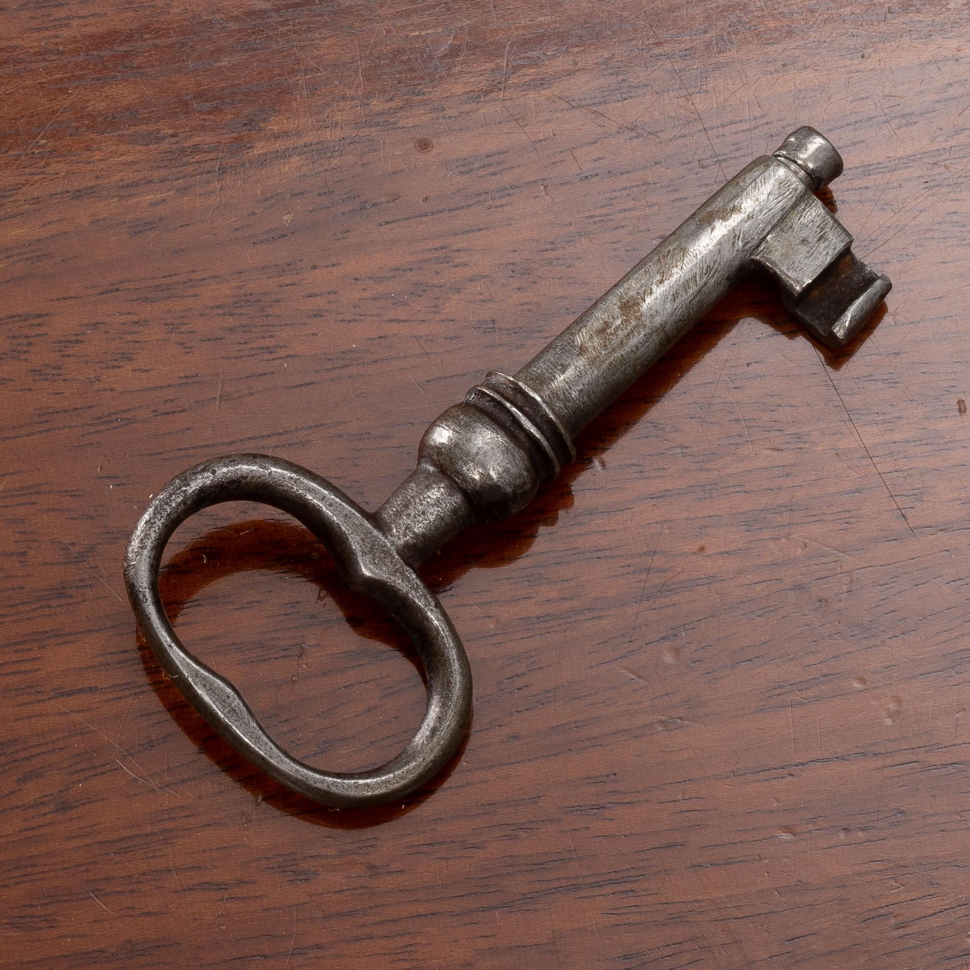 Byrå, 1800-talets början, Sengustaviansk.