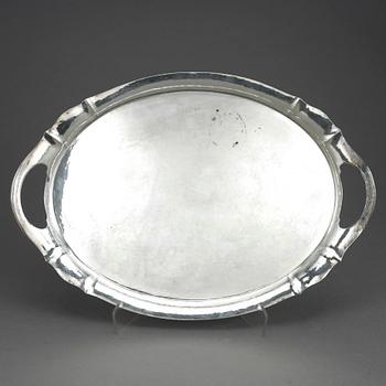 BRICKA, silver, otydliga stämplar, Stockholm, 1920. Vikt ca 1180g.