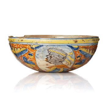 443. An Italian maiolica bowl, 17th century.