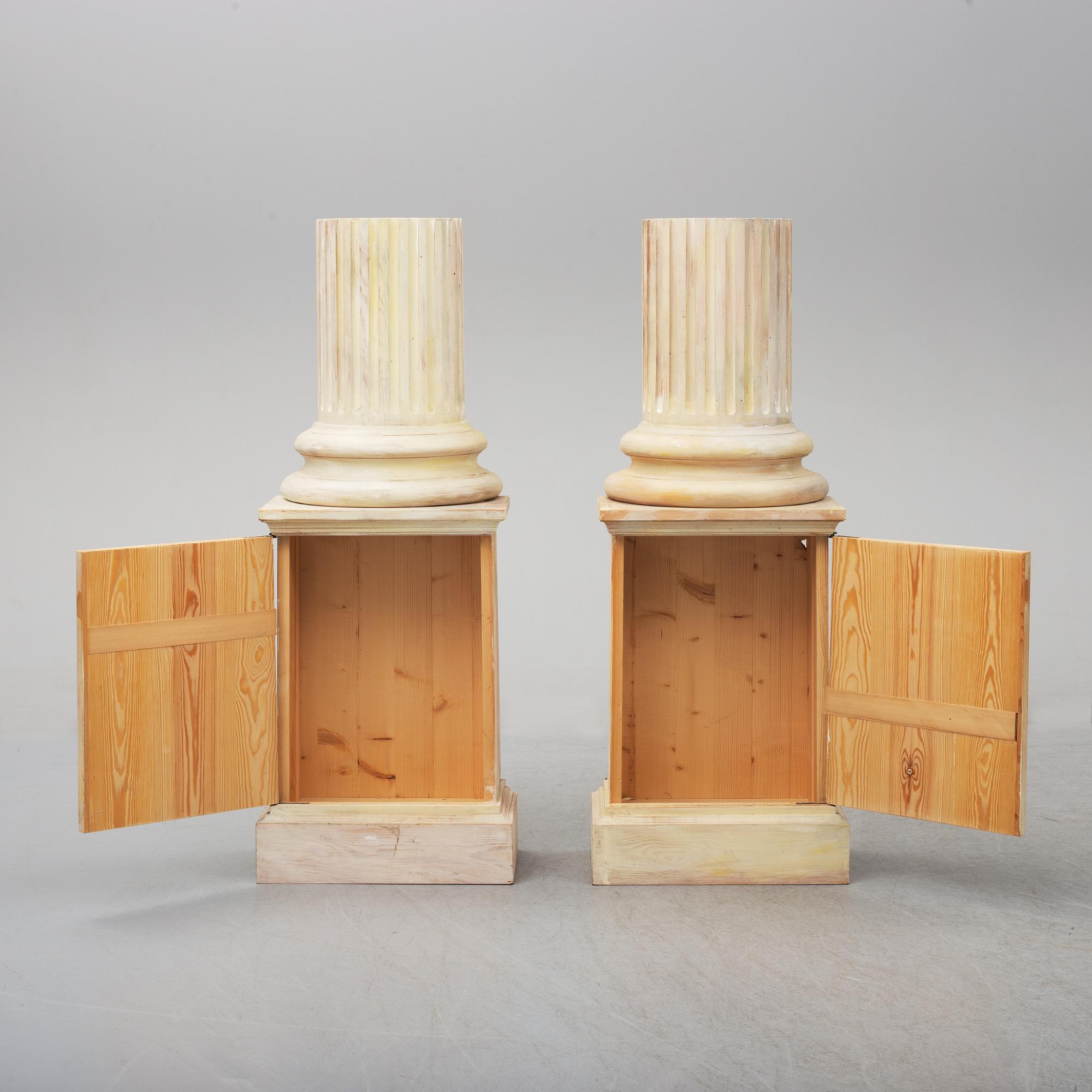 CUPBOARDS, a pair, gustavian style, late 20th / early 21th century.