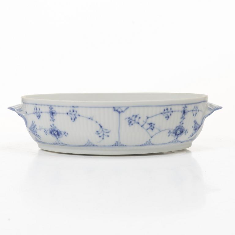 Royal Copenhagen, Thirteen service pieces, 'Musselmalet Riflet', Denmark, 19th–20th century.