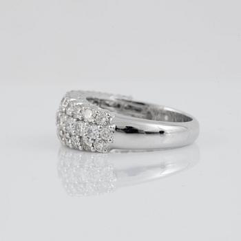 A pavé-set diamond ring, 2.34 cts according to engraving.