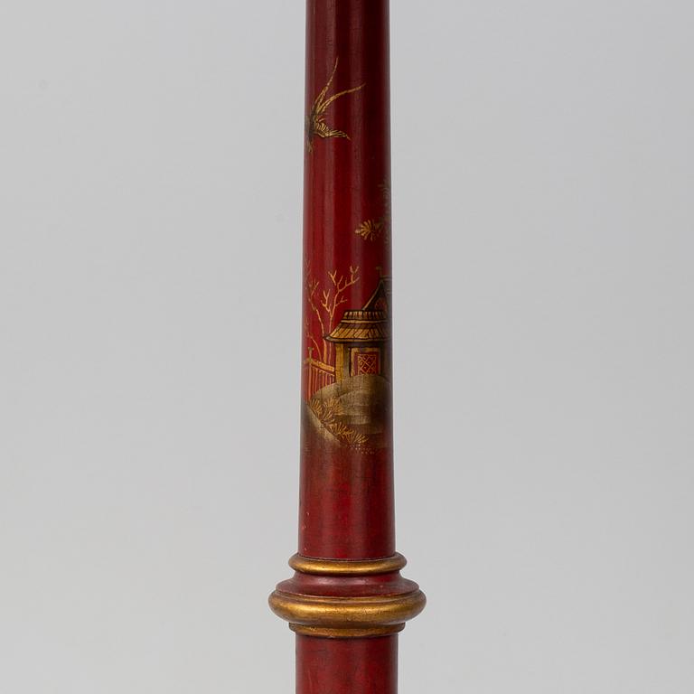 GOLVLAMPA, 1900-talets första hälft.