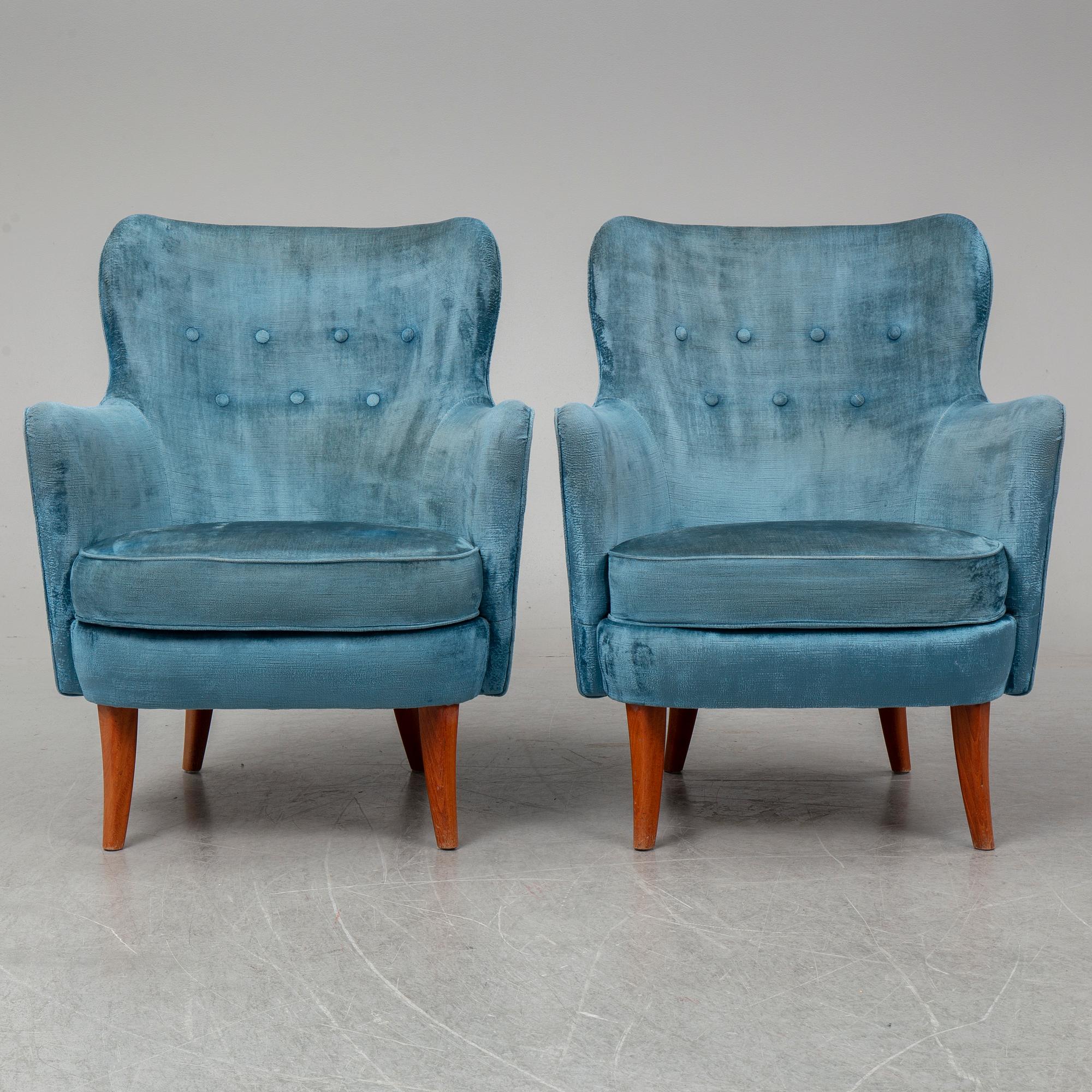 A pair of Swedish easy chairs.