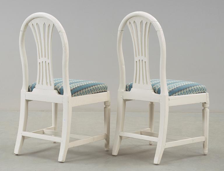 STOLAR, ett par, gustavianska, omkring 1800.
