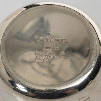 Gustaf Janson, sockerskål och gräddkanna, sterlingsilver, CG Hallberg, Stockholm, 1958.
