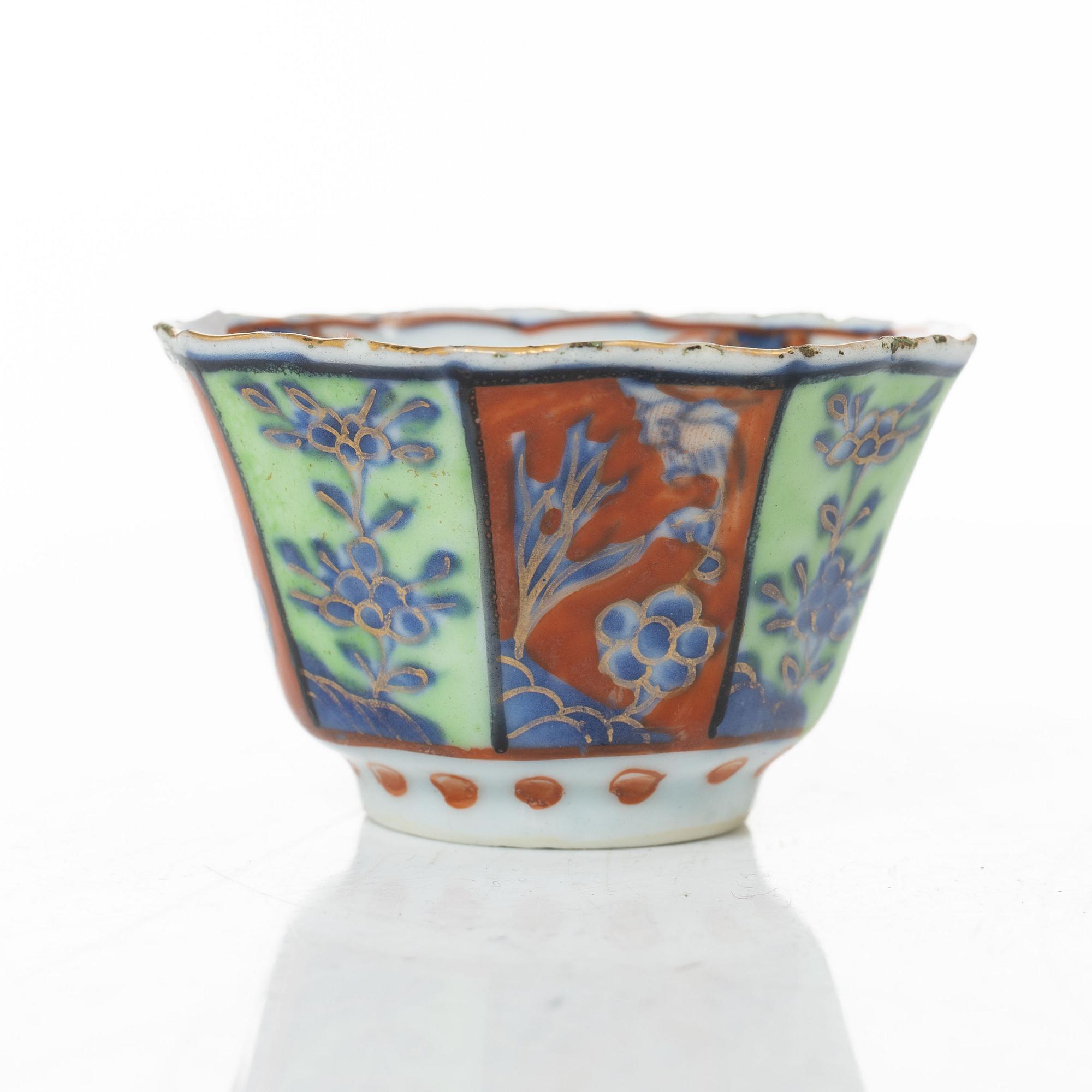 A group of three cups with saucers and two cups, Qing dynasty, 18th century.