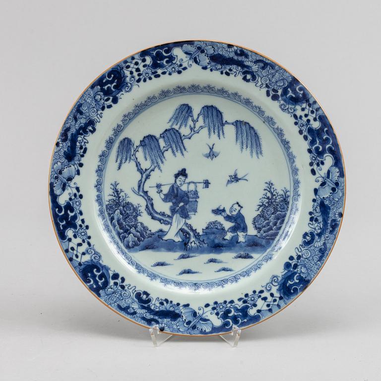 Two blue and white serving dishes, Qing dynasty, Qianlong (1736-95).