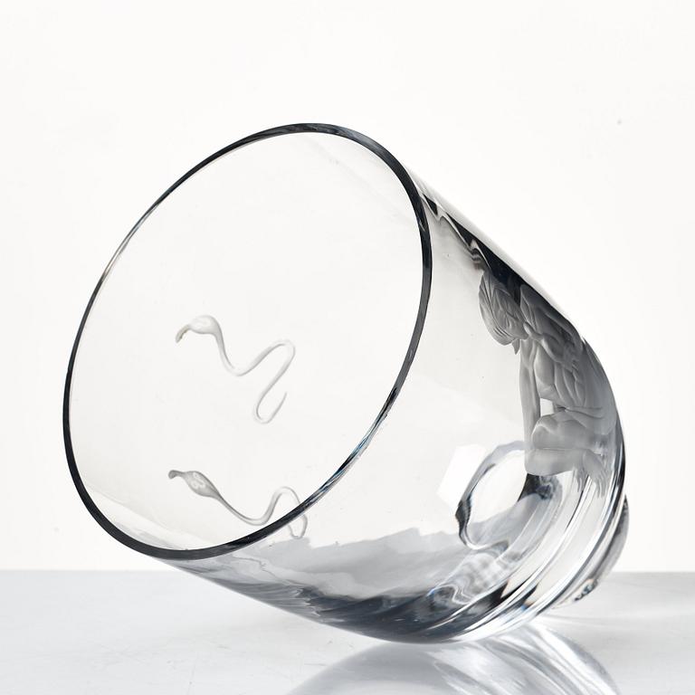 Vicke Lindstrand, an engraved glass vase, Orrefors, Sweden 1935, model 1446.