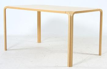 BORD, "X800A/MX800A", Alvar Alto för Artek. Formgivet år 1954.