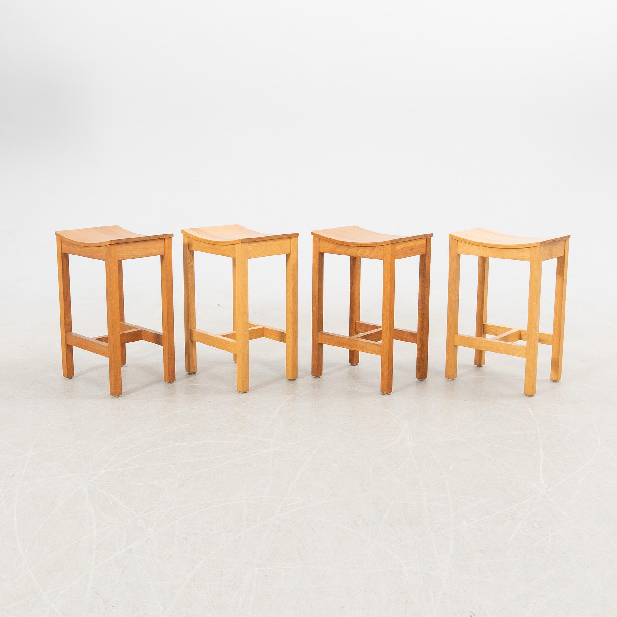 Jonas Lindvall, pallar, 4 st, "BI" ur serien Beatnik, de Nord, 1990-tal.