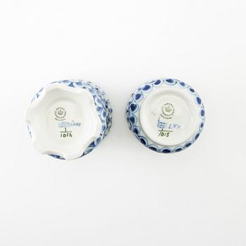 Cigar and cigarette holder "Musselmalet helblonde" Royal Copenhagen Denmark porcelain.