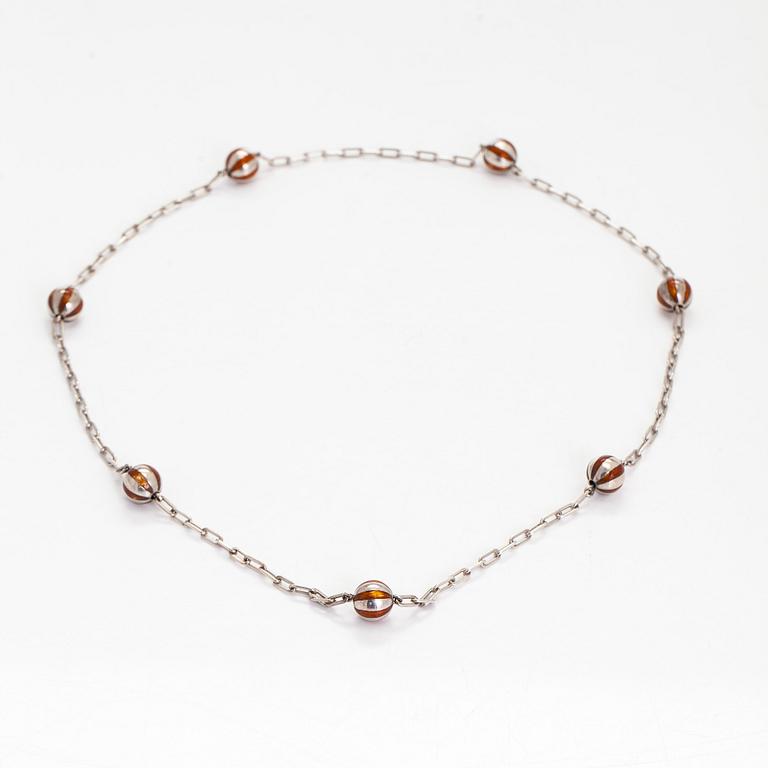 Collier, silver, emalj, A. Tillander; Helsingfors 1975.