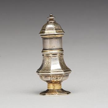 A Swedish late Baroque parcel-gilt silver snuff-box, mark possibly of Erik Löfman (Uppsala 1690-1718 (-1729)).