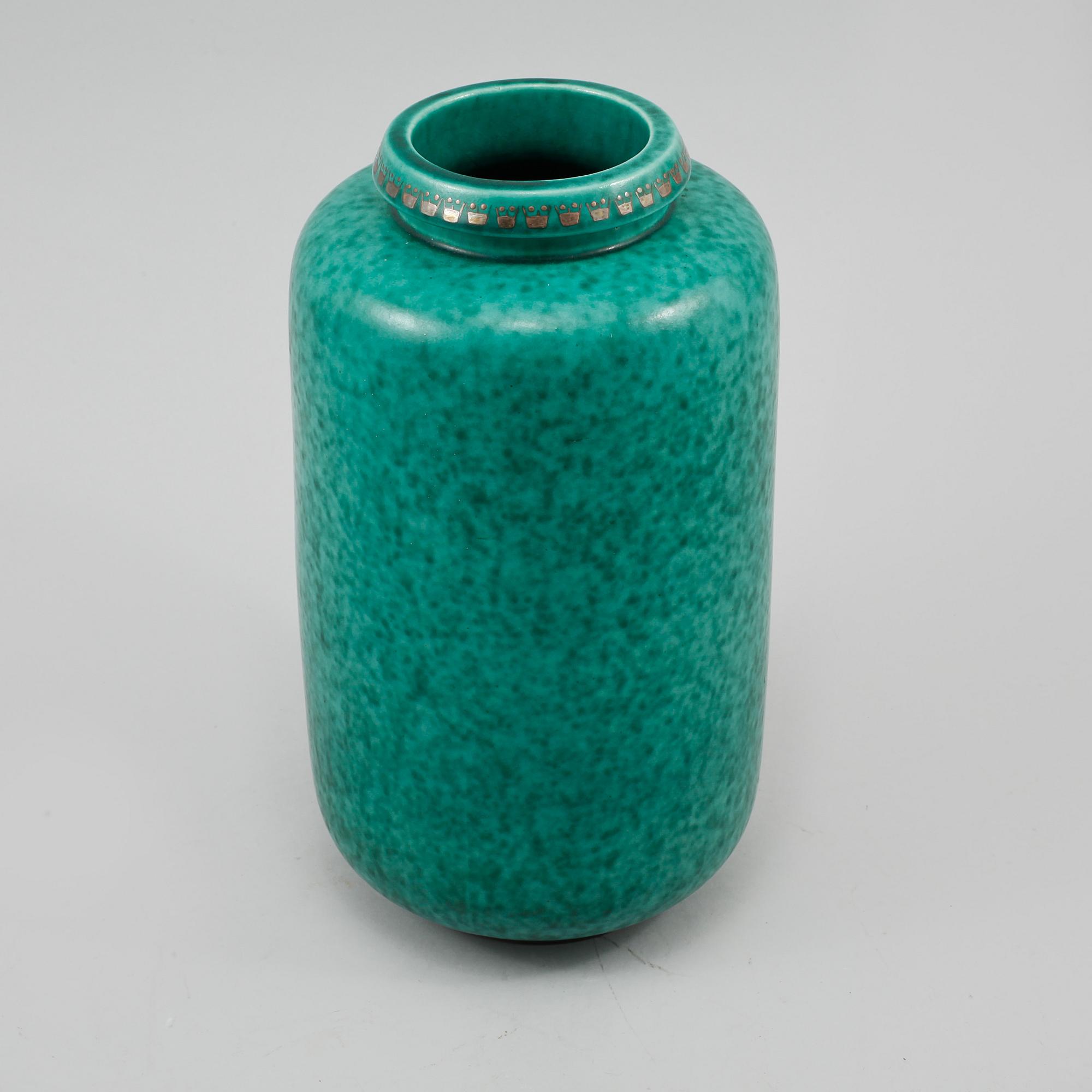 VAS, stengods, "Argenta", Wilhelm Kåge, Gustavsberg, omkring 1900-talets mitt.