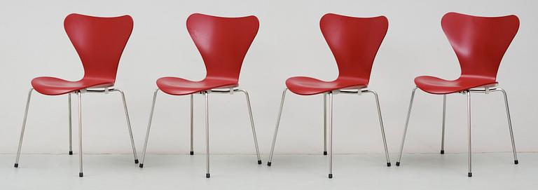 STOLAR, 4 st, "Sjuan", Arne Jacobsen, Fritz Hansen, Danmark. 1900-talets slut.