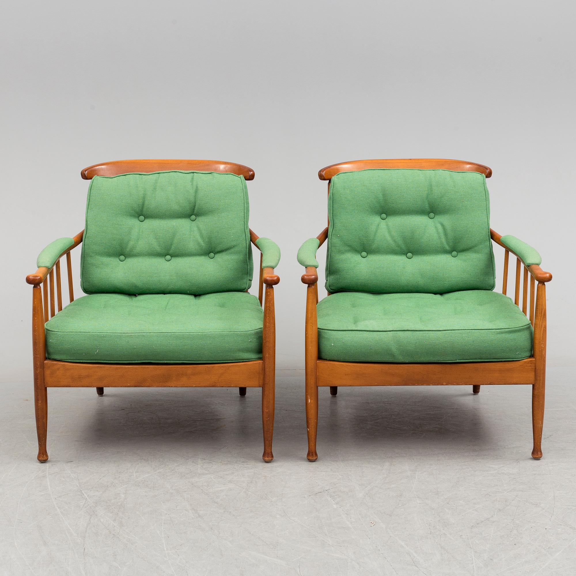 KERSTIN HÖRLIN-HOLMQVIST, fåtöljer, ett par, "Skrindan", OPE-möbler, 1900-talets andra hälft.