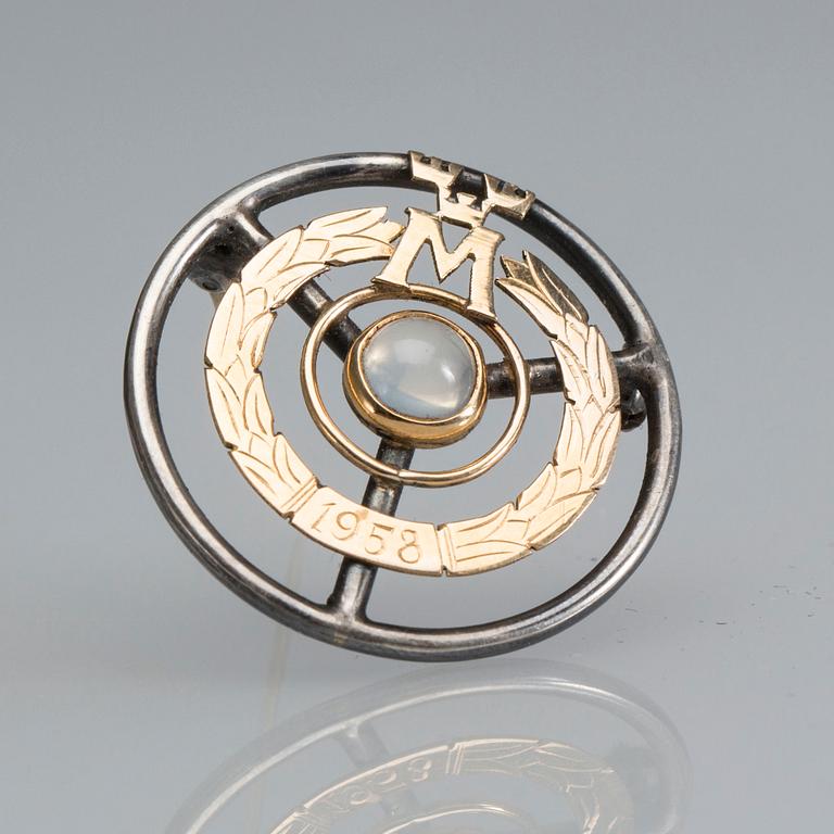 MÄRKE/BROSCH, Motormännens riksförbund, silver och 18k guld. Tot 6,5 g.