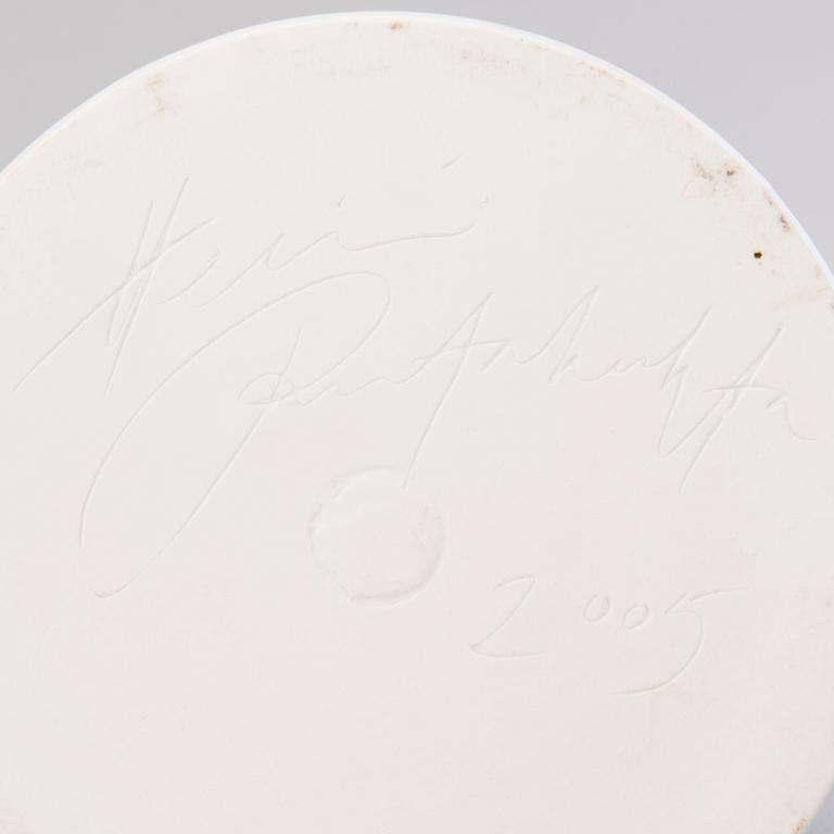 HEINI RIITAHUHTA, a 'Blue cranberry' porcelain vase signed Heini Riitahuhta 2005.