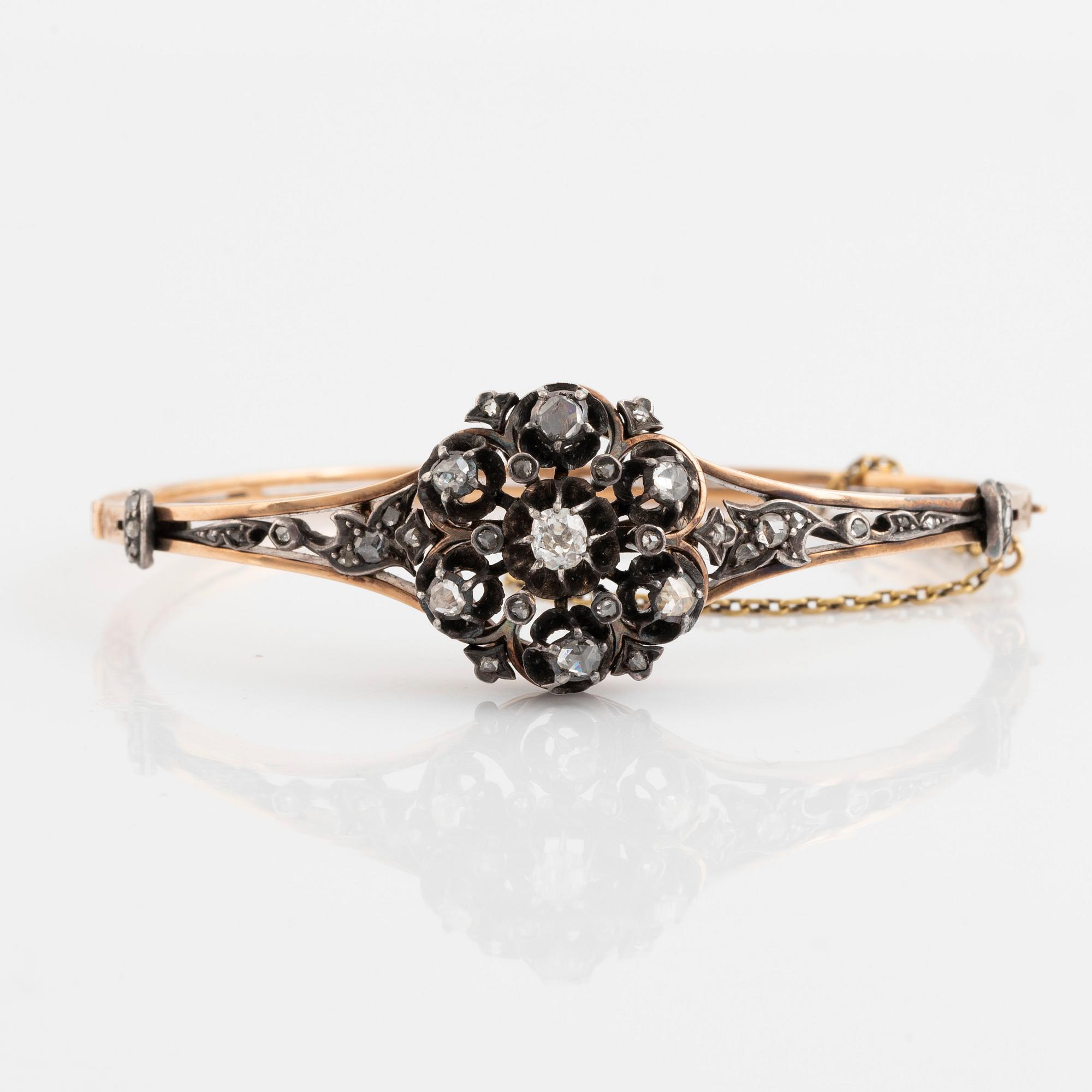 Old cut and rose cut diamond bangle, 1800's.
