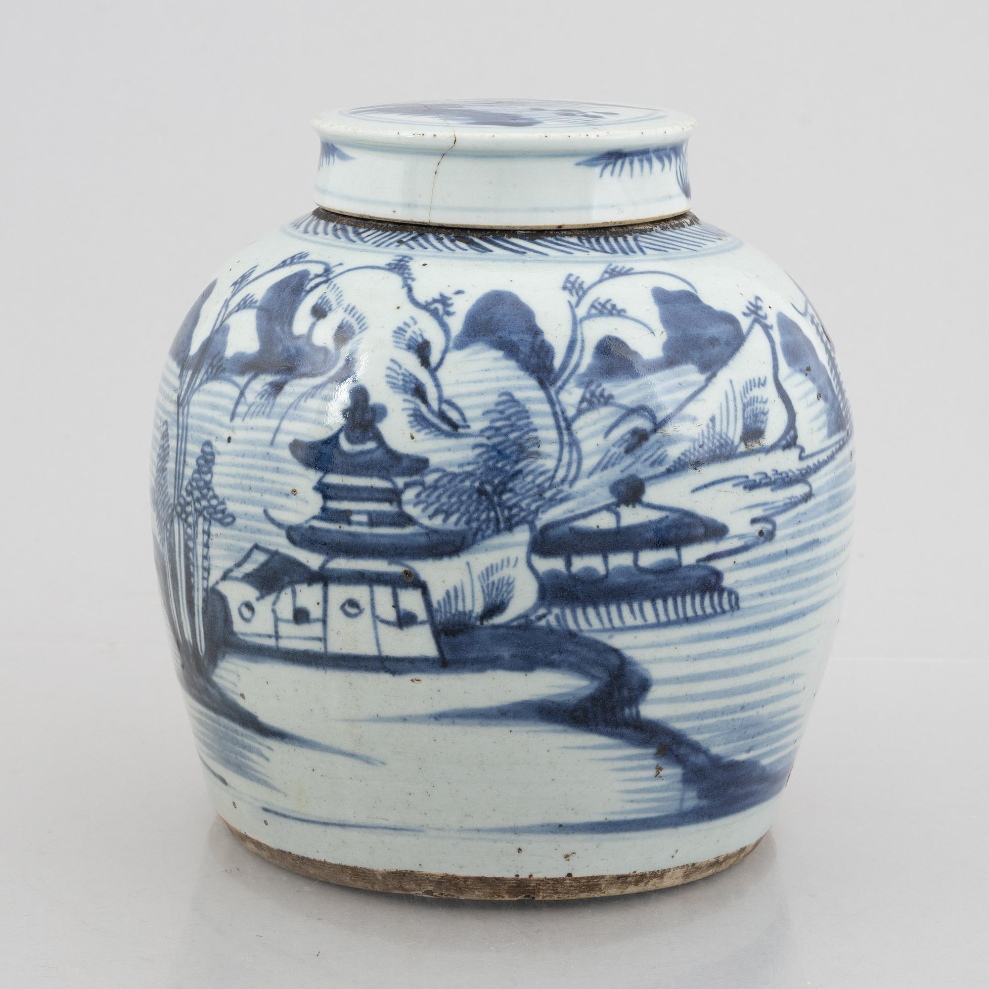 Bojan med lock, porslin, Kina, 1800-tal.