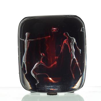 Edvin Öhrström, An Edvin Öhrström 'Ariel' glass vase, Orrefors 1937. (no 63).