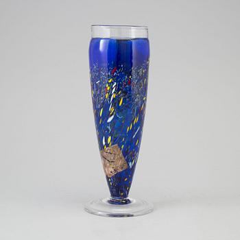 BERTIL VALLIEN, vas, glas, Kosta Boda Artist Collection, signerad.