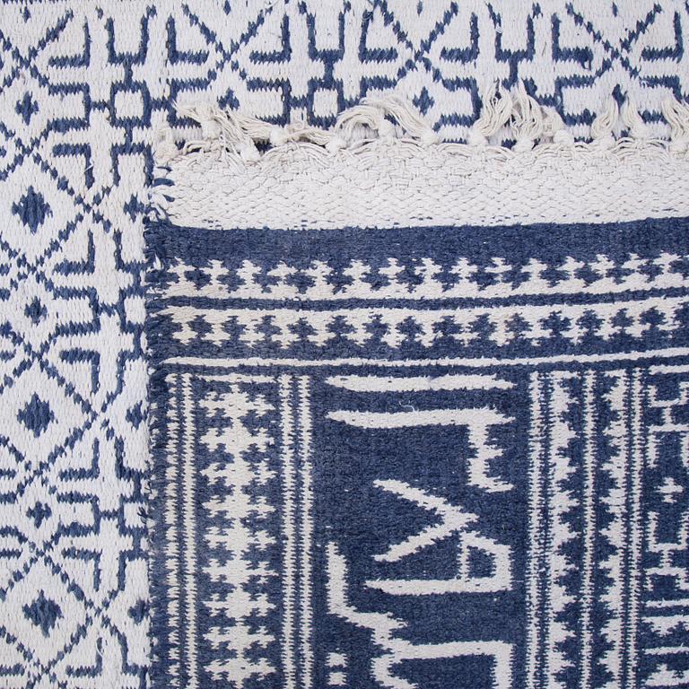 MATTA, ZILO. Slätvävd. Bomull. 426 x 177,5 cm. Teheran, daterad 1969.