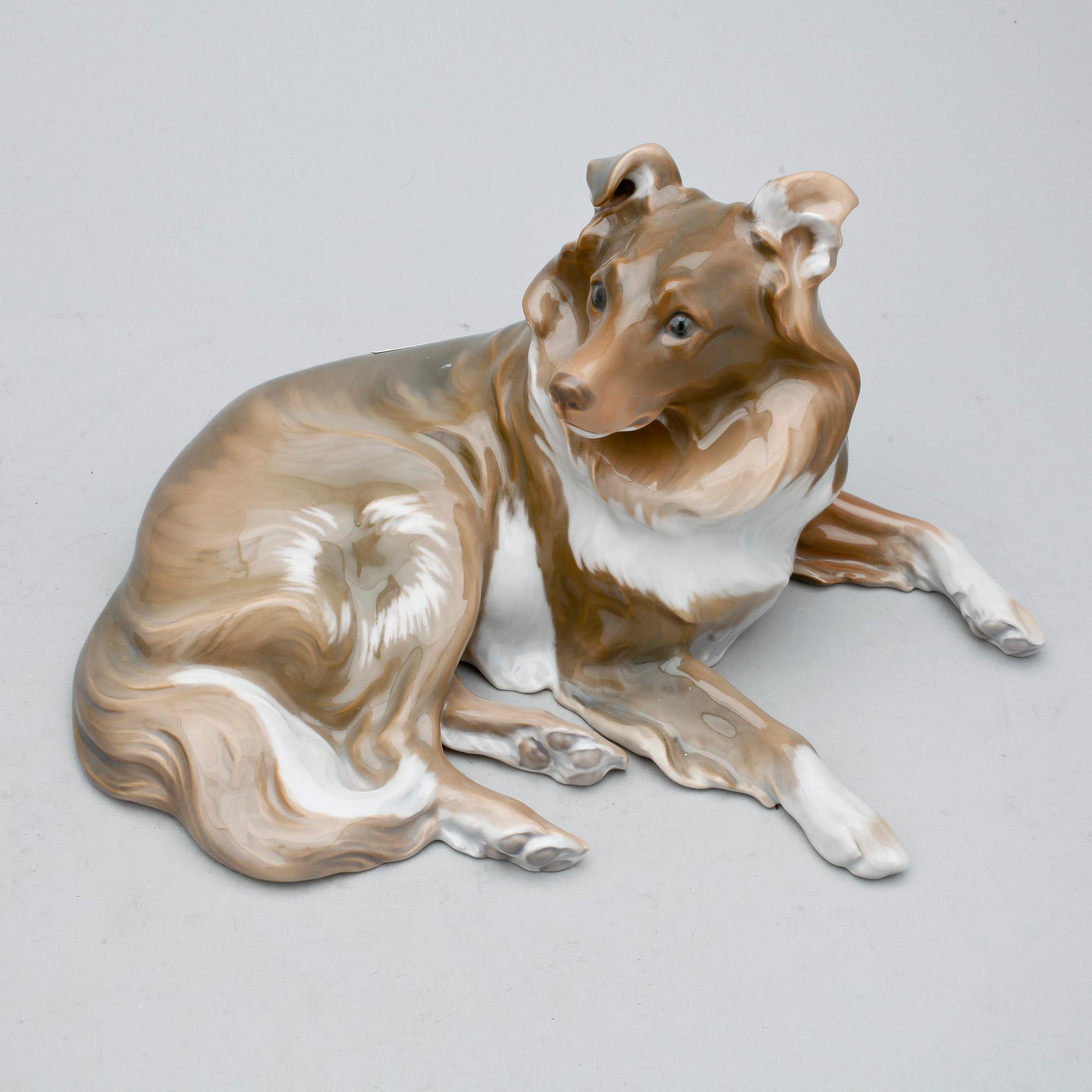 FIGURINER, 2 st, porslin, Bing & Gröndahl resp Dahl Jensen, Danmark, 1900-talets slut.