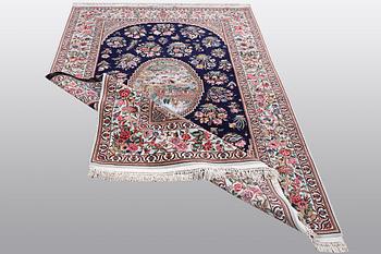 Matta Isfahan, part silk, ca 206 x 142 cm Signerad: hussien Rahimi.