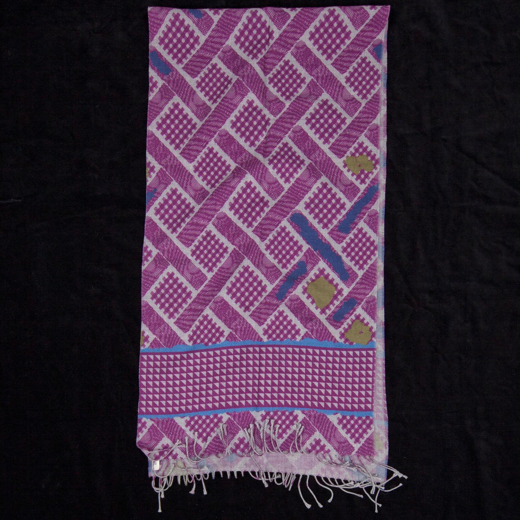 SCARF, Etro.