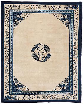 305. Matto, a semi-antique China, ca 348,5-350 x 279,5-282,5 cm.