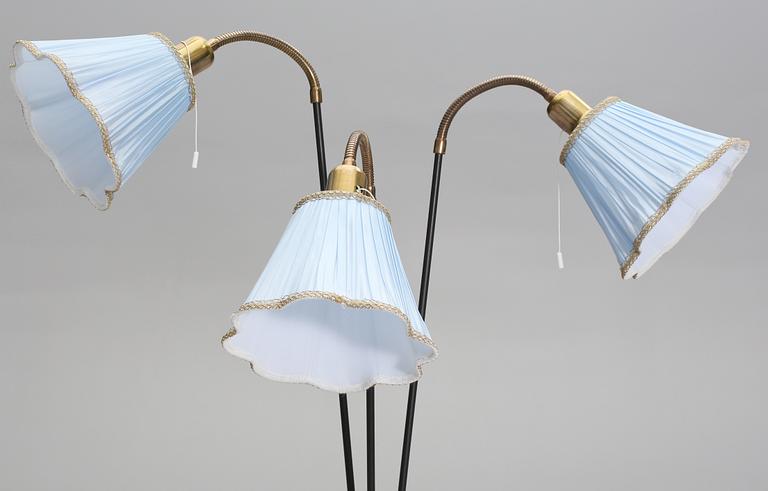 GOLVLAMPA, omkring 1900-talets mitt.
